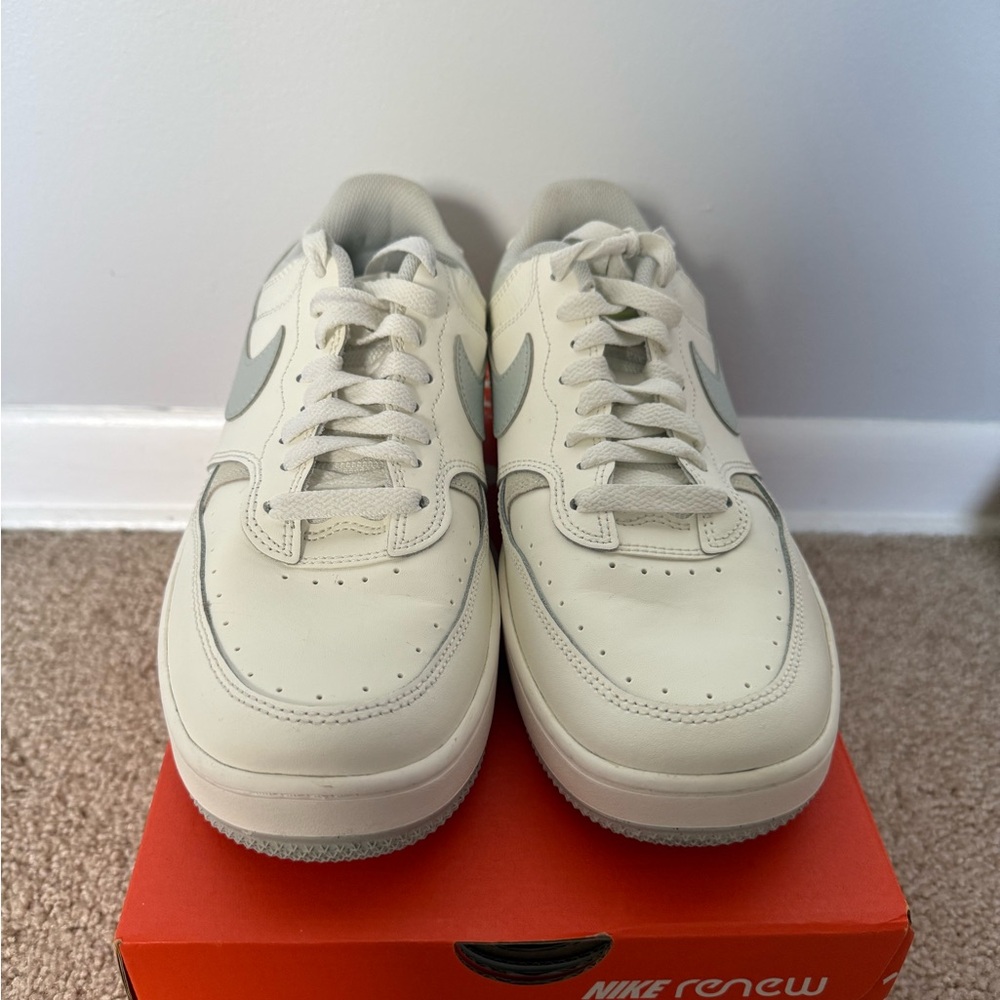 Nike Women’s Sneakers